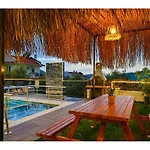 With Private Pool For 6 People In Oeluedeniz Villa *