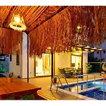 With Private Pool For 6 People In Oeluedeniz *