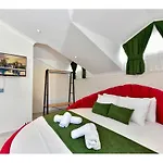 With Private Pool For 6 People In Oeluedeniz Fethiye