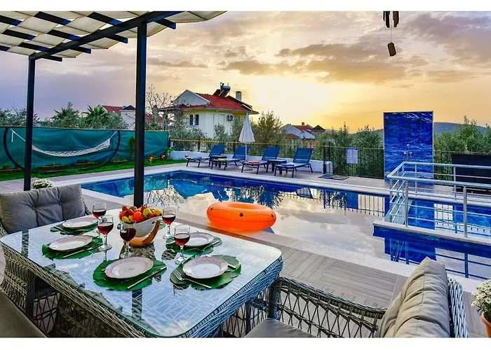 Villa With Private Pool For 6 People In Oeluedeniz *