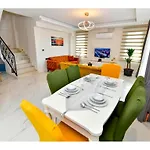 With Private Pool For 6 People In Oeluedeniz *