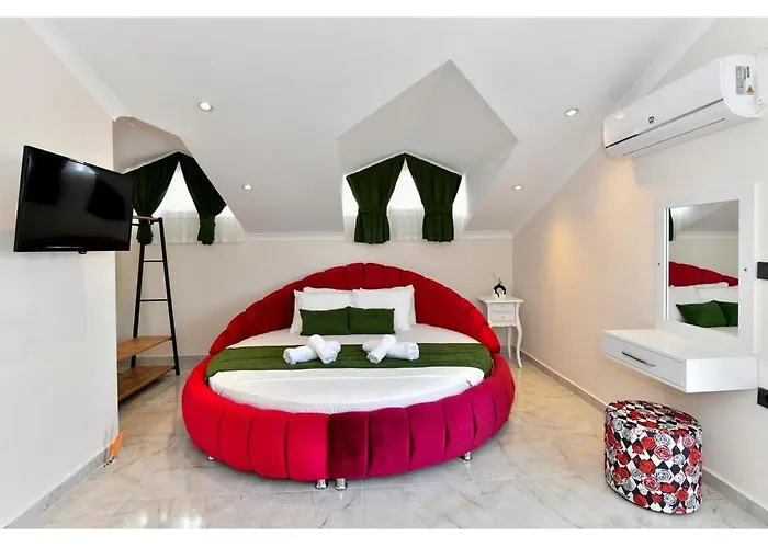 With Private Pool For 6 People In Oeluedeniz * فتحية