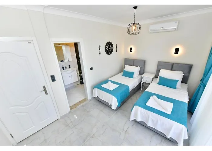 With Private Pool For 6 People In Oeluedeniz فتحية