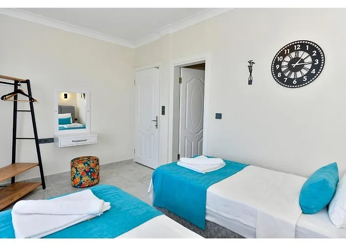 With Private Pool For 6 People In Oeluedeniz فيلة *